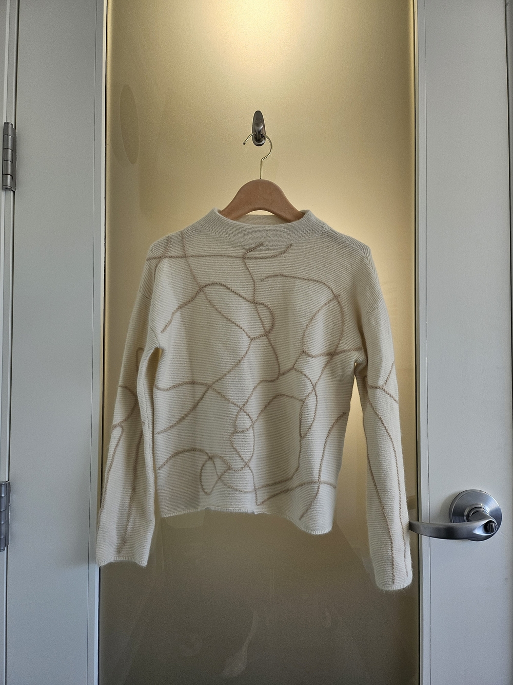 J.ING Cream Turtleneck Sweater with Tan Abstract Line Design